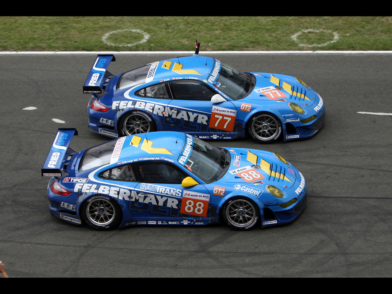 2010-Porsche-911-GT3-RSR-Racing-Team-Felbermayr-Proton-Duo-1280x960